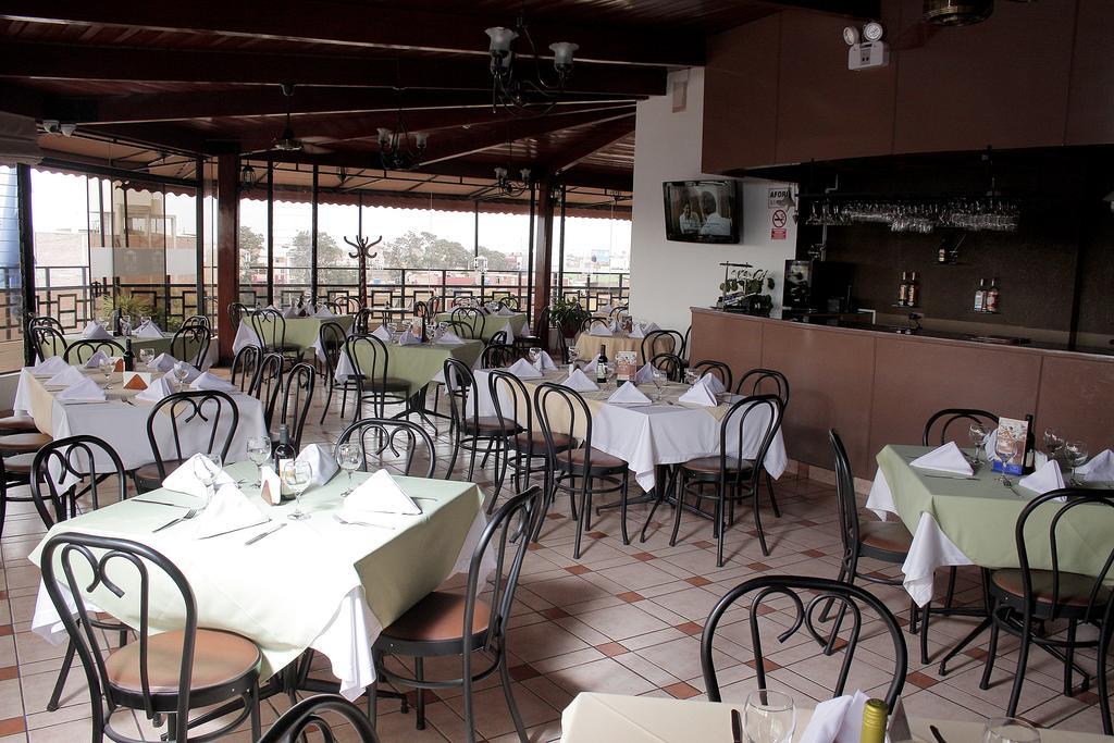 צ'יקלאיו Las Musas Hotel & Casino מראה חיצוני תמונה